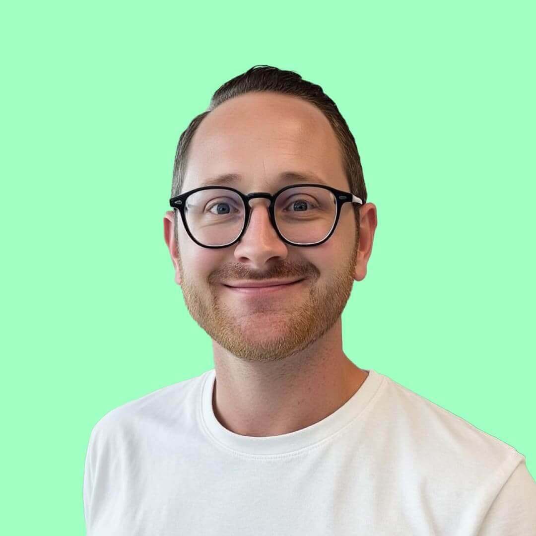 Portr&auml;t von Erik Pauli, Head of Product bei Scompler.